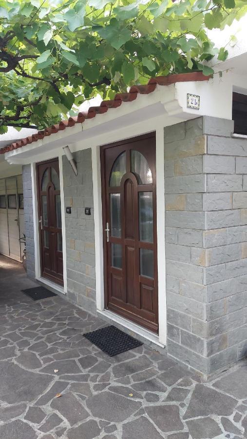 Apartma Rizana Dekani Exterior photo
