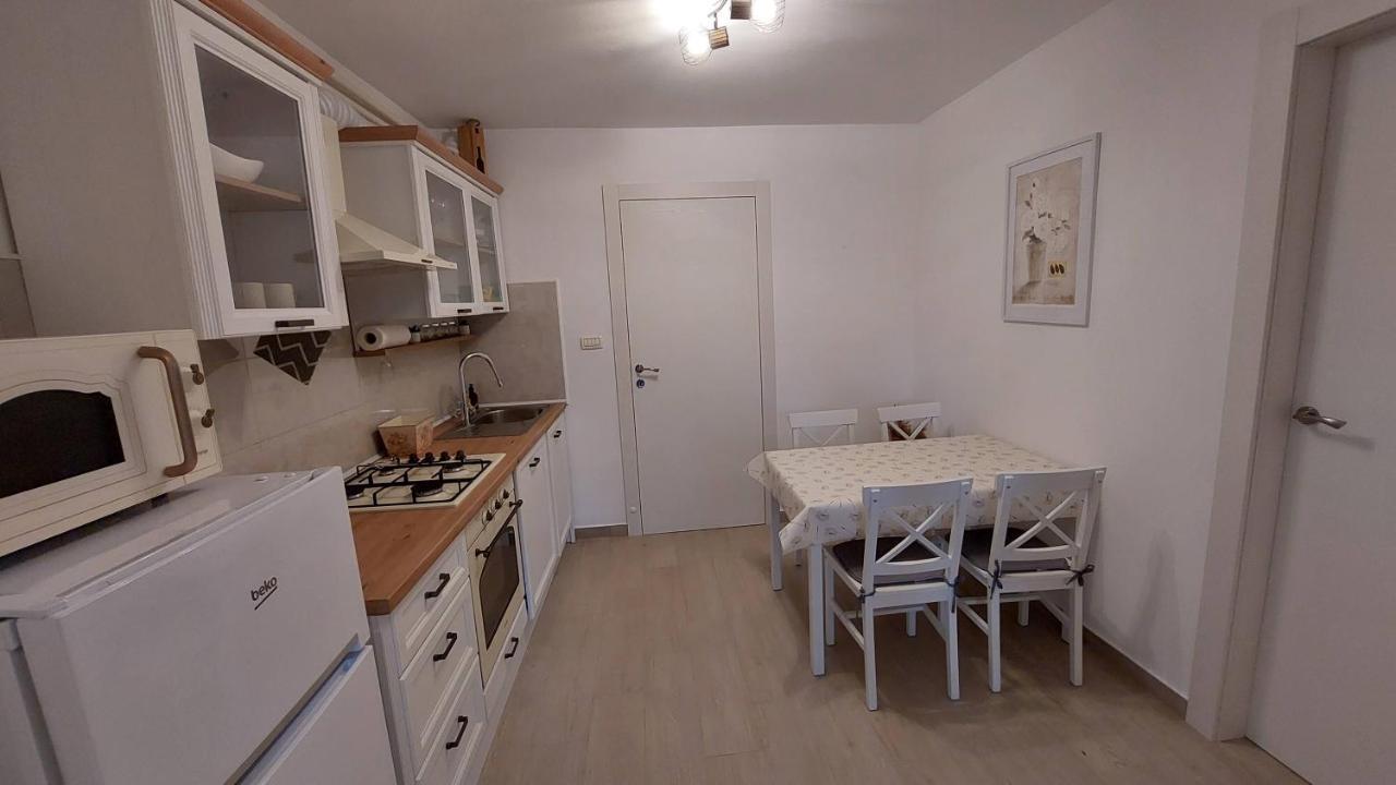 Apartma Rizana Dekani Exterior photo